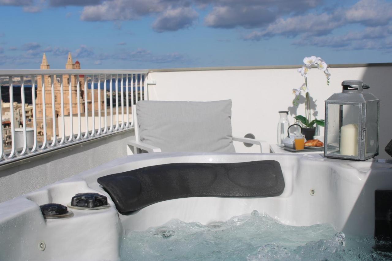 Bed and Breakfast Victoria By Petit Chic à Mellieħa Extérieur photo